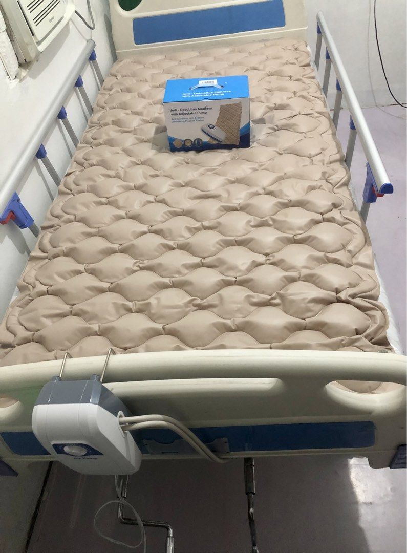Hospital bef (Category: Medical Supplies & Tools) located in Mabalacat. Submitted by adamtroy (Listing ID 1452705335, Image 2). Description: Hospital bed Heavy duty Can recline upper part and lower part Inclusions: Durable foam with leather cover Electric Bed sore mattress.