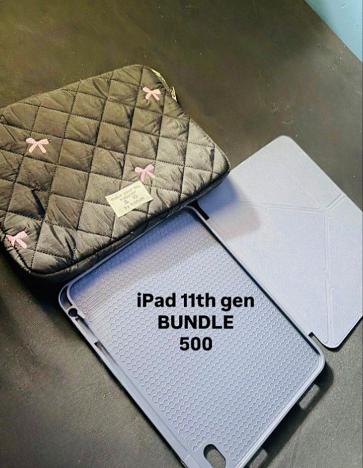 Ipad case and sleeves (Category: Laptop Bags & Sleeves) located in Manila. Submitted by pinkismyhappycolor16 (Listing ID 1452734698, Image 1). Description: video call nalang para maniwala.