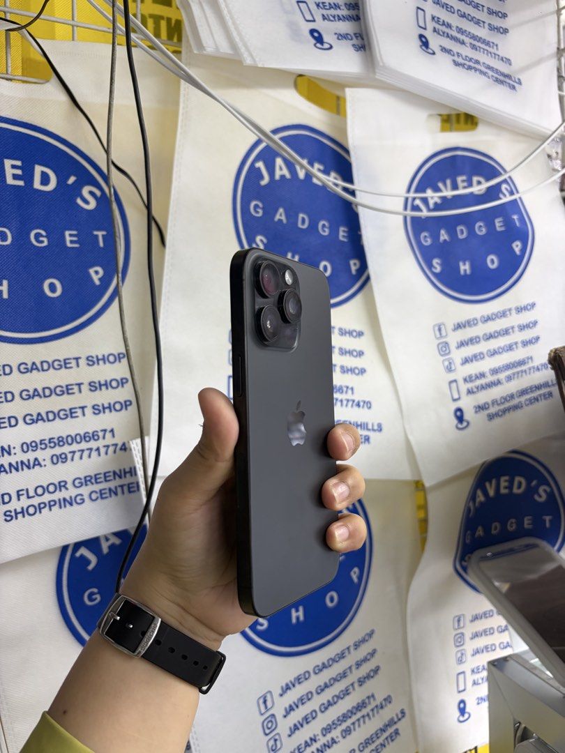 Iphone 15 Pro Max 256gb ESIM UNLOCK 100% BH (Category: iPhone 15 Series) located in San Juan City. Submitted by javedsgadgetshop (Listing ID 1452704027, Image 2). Description: INSTALLMENT OPTIONS : SPAY LATER / GGIVES / CREDIT CARD / SKYRO / HOMECREDIT (BRANDNEW) QUICK INFO! ✖️ ➡️ iphone 15promax ➡️ 256GB ➡️ BLACK Color ➡️ US Variant ➡️ 95% Makinis & 100% BH ➡️ ESIM Unlock ➡️ WITH FREE CASE AND CHARGER 🤝 We accept swap | Trade - In 💳 We do inst