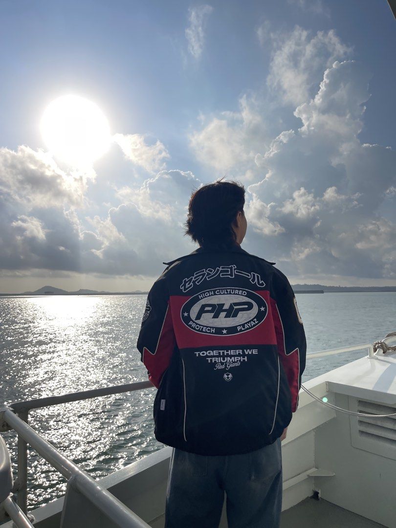 Jacket SRG (Category: Others) located in Klang. Submitted by muhamaddanish__ (Listing ID 1452810700, Image 3). Description: Repost Jacket SRG for sale Rm190 Size XL Condition 9.9/10 Cod Puchong / Shah Alam.