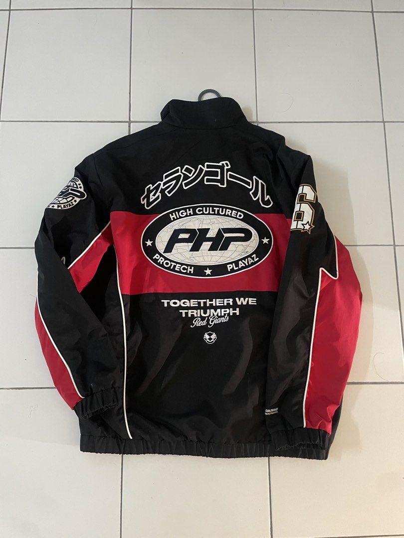 Jacket SRG (Category: Others) located in Klang. Submitted by muhamaddanish__ (Listing ID 1452810700, Image 2). Description: Repost Jacket SRG for sale Rm190 Size XL Condition 9.9/10 Cod Puchong / Shah Alam.