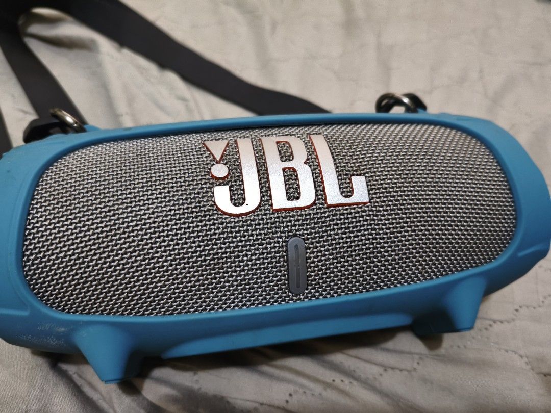 JBL Charge 5 (Category: Soundbars, Speakers & Amplifiers) located in Pasig City. Submitted by meyor_jut3rte (Listing ID 1452762610, Image 2). Description: Used but not abused JBL charge 5 Blue and Gray Color with Protective Casing and Strap. 4.5K each 8K for Both. RFS: Additional Funds for Party Box 720 .