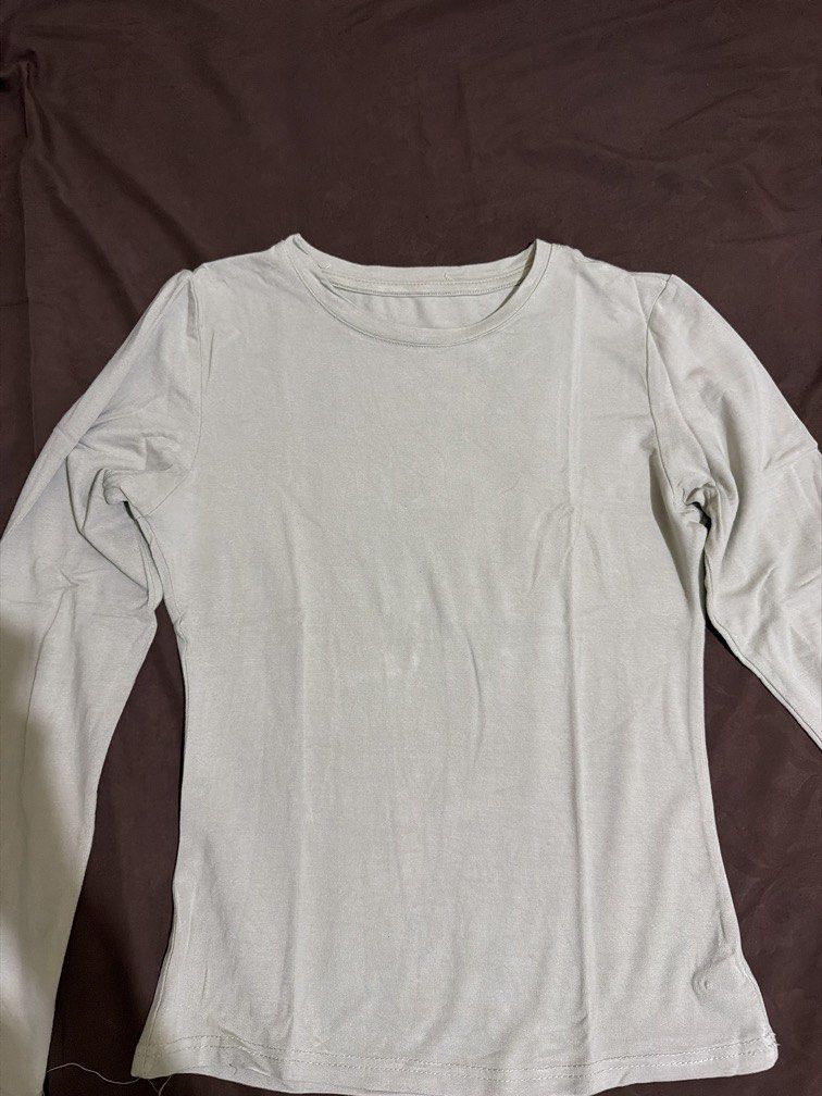 joy basic (Kategori: Atasan) berada di Bandarlampung. Dikirim oleh varizkaaaa (ID iklan 1452861582, Gambar 2). Deskripsi: warna sage green size M.