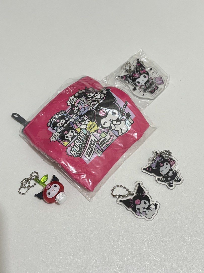 Kuromi Pouch and Keychains Set (Category: Character Goods) located in Mandaluyong City. Submitted by loopeaa (Listing ID 1452811752, Image 1). Description: Kuromi SET • Keychains • Pouch • Take all • ₱100 MOP: Gcash MOD: j&t/lalamove Mandaluyong📍.