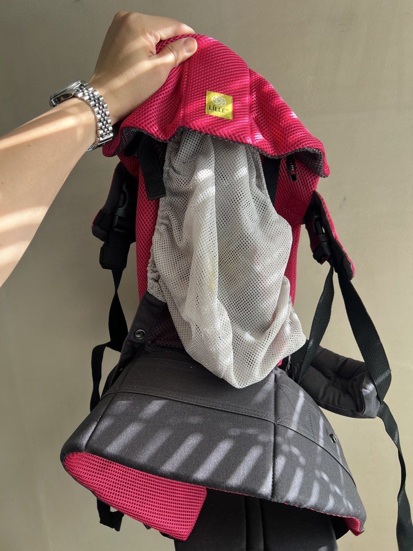Lille Baby Carrier (Category: Carriers & Slings) located in Malabon City. Submitted by jimmmys.stuff (Listing ID 1452699687, Image 2). Description: Lille Baby Carrier - barely used -Selling for P3,000 (Bought before for P7,999) - with box .
