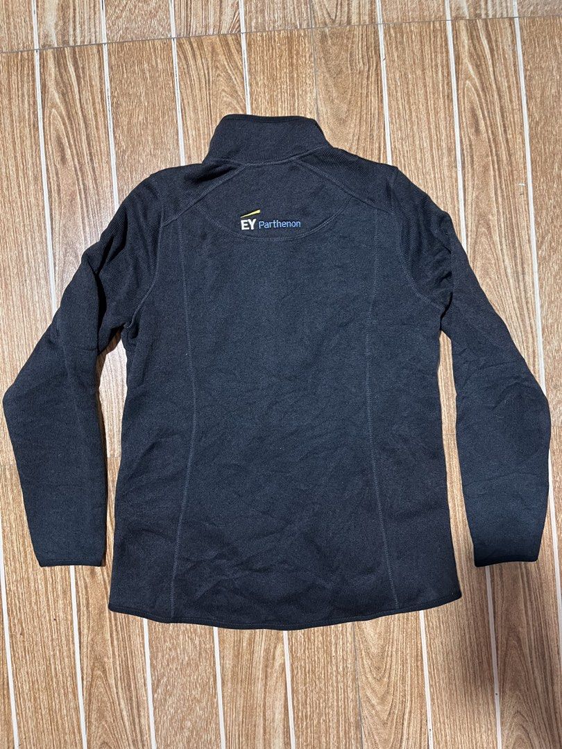 LL Bean full zip jacket (Category: Coats, Jackets and Outerwear) located in Lucena. Submitted by mjaothrift (Listing ID 1452726217, Image 2). Description: LL Bean full zip jacket Size Medium No issue, almost new, need wash .