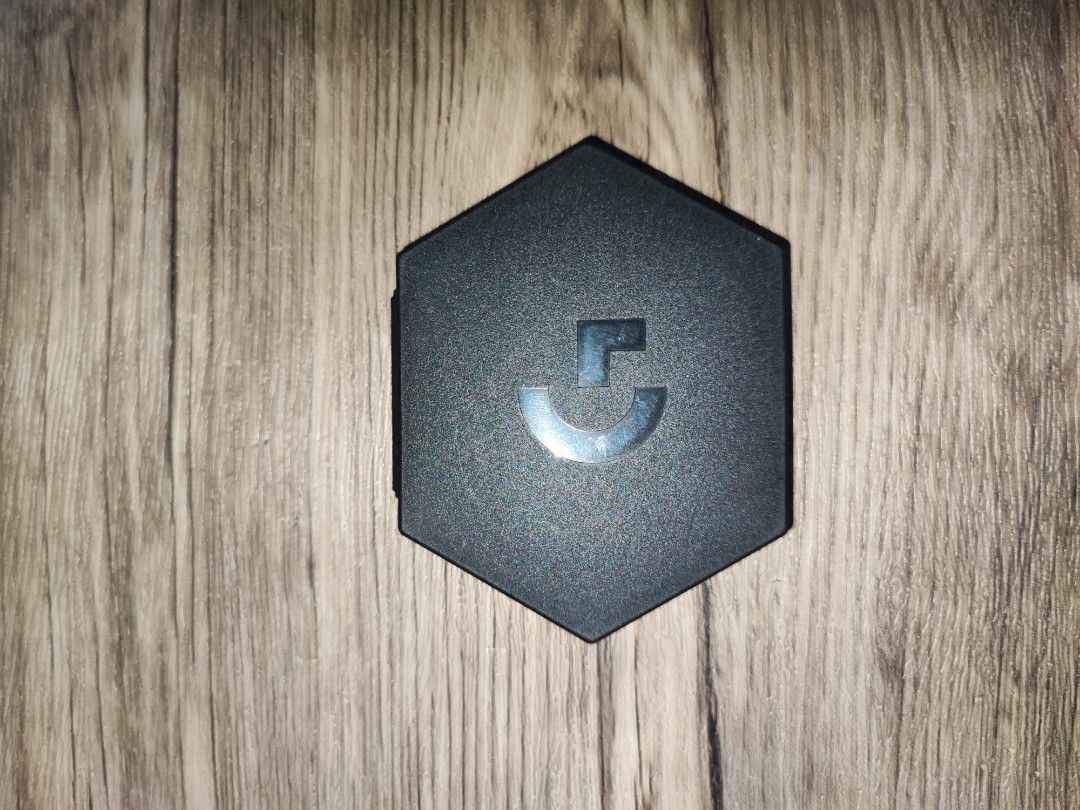 Logitech G502 HERO Gaming Mouse (Category: Mouse & Mousepads) located in Manila. Submitted by rave_234 (Listing ID 1452728879, Image 3). Description: Logitech G502 HERO gaming mouse. Wired. Has adjustable weights in the hexagonal compartment. RFS: MAY ipad na Orig price: 4,800.