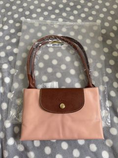 （分類：）位於 。 由 happy.shopaholics 提交（商品編號 1452772450，圖片 1）。簡介： 。