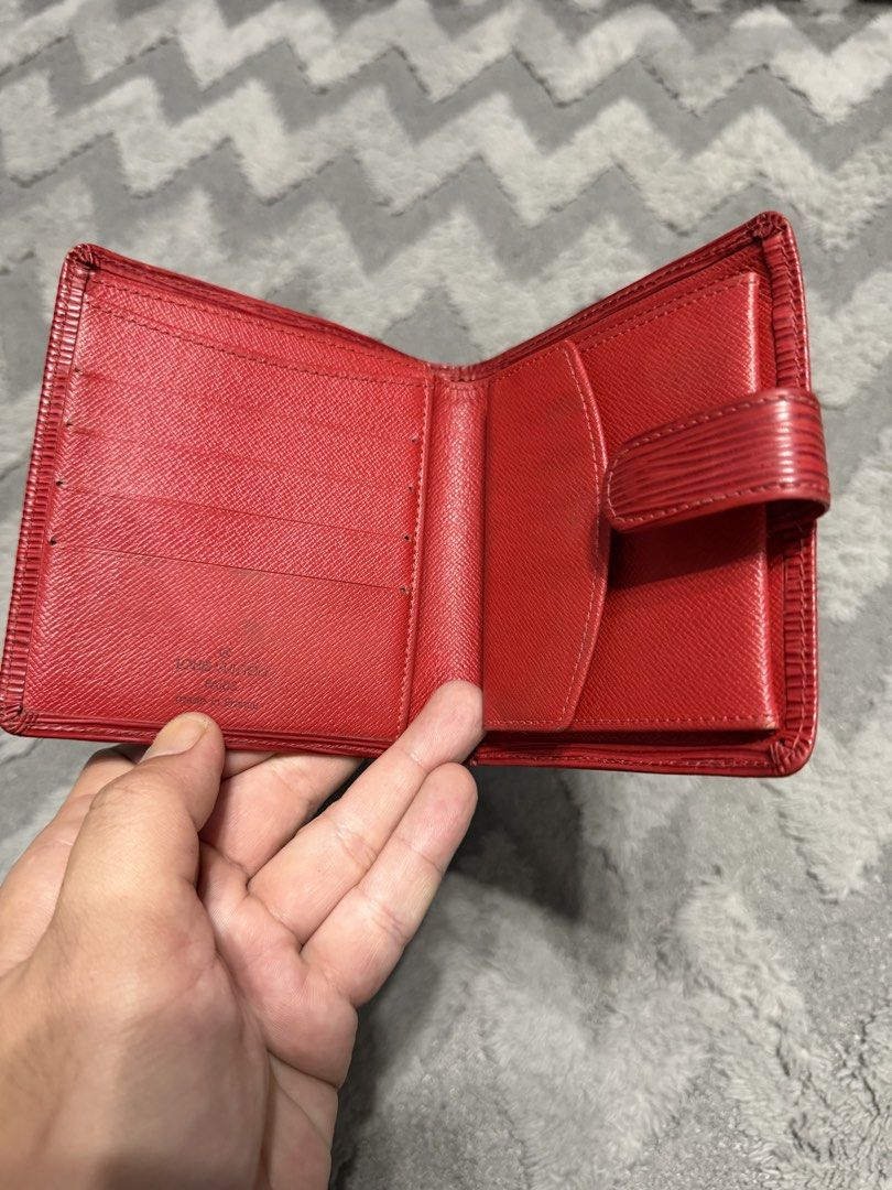 Louis Vuitton - Red Epi Leather Bi-Fold Wallet (Category: Wallets & Card holders) located in Cavite. Submitted by commoncourtesy (Listing ID 1452874529, Image 2). Description: Authentic.