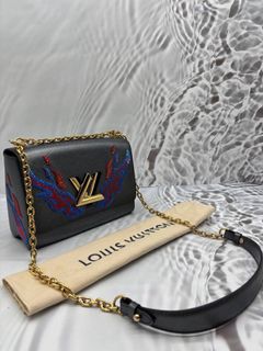 (Category: ) located in . Submitted by redrabbitluxury (Listing ID 1452862981, Image 1). Description: .