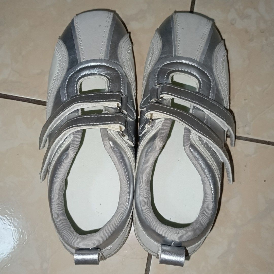 Lovito SANY Red and Silver Velcro Shoes Bundle (Category: Sneakers) located in Batangas. Submitted by forkeepsxo_ (Listing ID 1452726374, Image 3). Description: •fits size 35-36 •both used but in good condition •take bundle for 500 •red and silver •will give freebies to sure buyers rfs decluttering, need funds MOD via J&T courier MOP via Gcash .