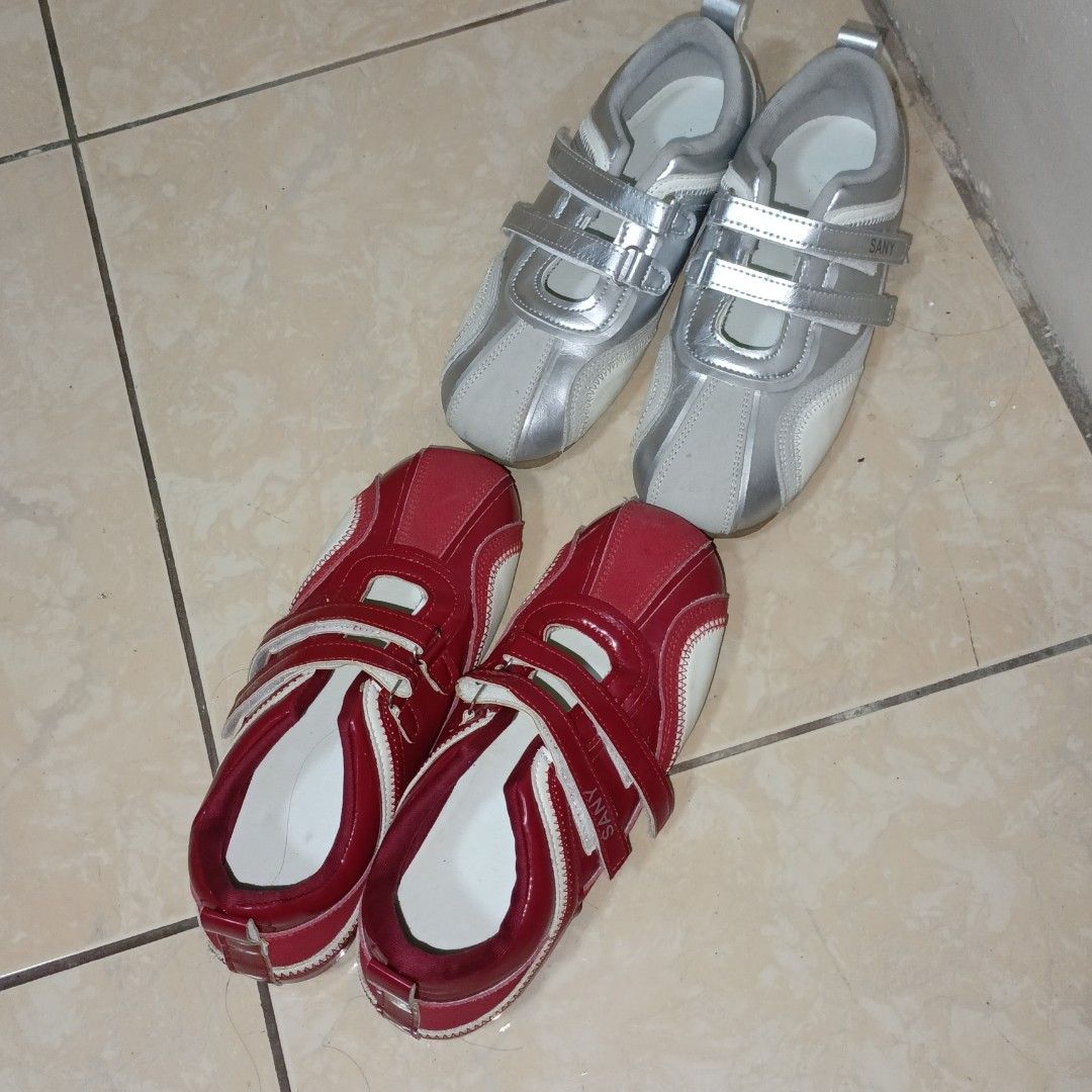 Lovito SANY Red and Silver Velcro Shoes Bundle (Category: Sneakers) located in Batangas. Submitted by forkeepsxo_ (Listing ID 1452726374, Image 1). Description: •fits size 35-36 •both used but in good condition •take bundle for 500 •red and silver •will give freebies to sure buyers rfs decluttering, need funds MOD via J&T courier MOP via Gcash .