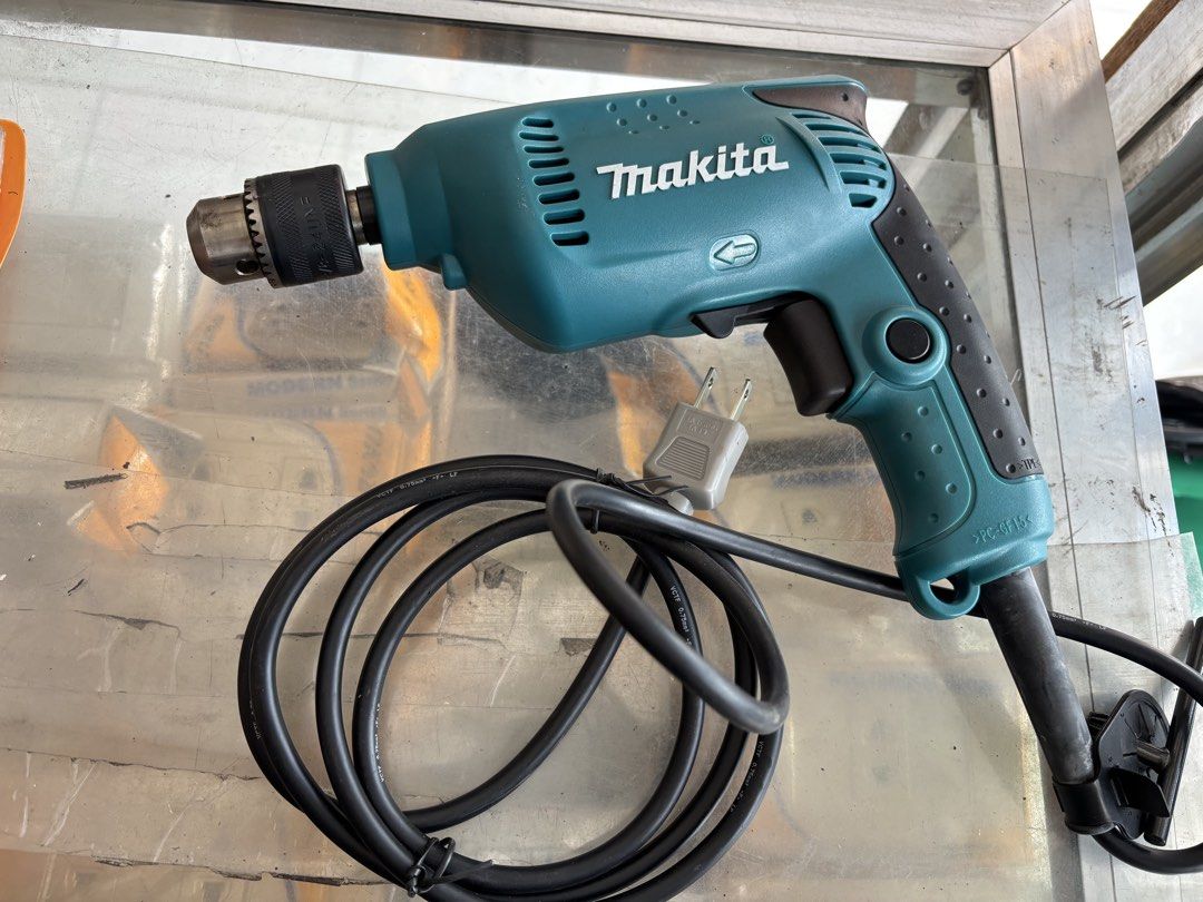 Makita Drill 6412 (Category: Construction Tools & Equipment) located in Quezon City. Submitted by MilotheMaltese (Listing ID 1452710948, Image 1). Description: .