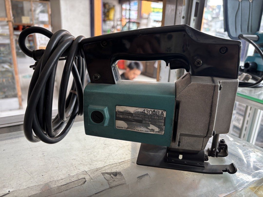 Makita Jigsaw Power Tool 4300BA (Category: Construction Tools & Equipment) located in Quezon City. Submitted by MilotheMaltese (Listing ID 1452709690, Image 1). Description: Brand new available, photo just for display .