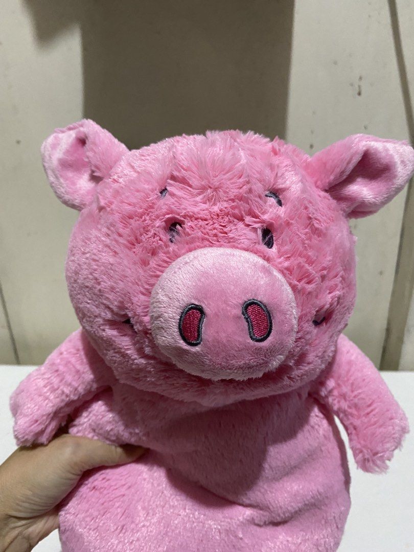 Marks & Spencer Percy Pig Hot Water Bottle (Category: Medical Supplies & Tools) located in Manila. Submitted by resi.diaz (Listing ID 1452791530, Image 2). Description: .