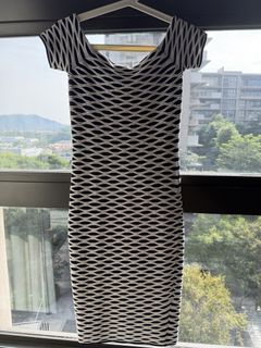 (Category: ) located in . Submitted by authenticwardrobepieces (Listing ID 1452708490, Image 1). Description: .