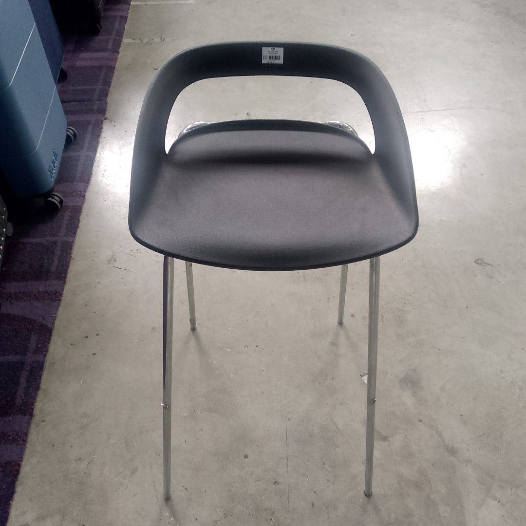 Modern Black Chair with Silver Legs (Category: Chairs) located in Manila. Submitted by cleverwolf.07545a (Listing ID 1452709015, Image 1). Description: - Sleek black chair - Modern silver legs - Curved backrest with contemporary cutout - Sturdy and comfortable design - Versatile: Ideal for dining, office, or accent seating - Ready for its new home!.