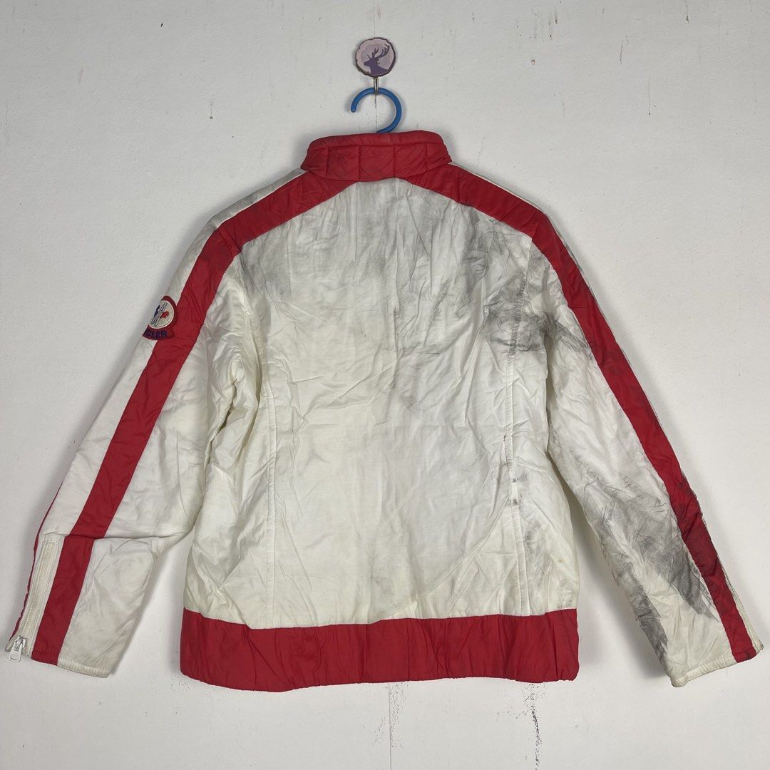 Moncler Jacket (Category: Coats, Jackets and Outerwear) located in Kota Bharu. Submitted by diapex_ (Listing ID 1452745513, Image 3). Description: Co2 Item Belum Dicuci Postage DFOD Pit - 17 Labuh - 22 ￼.