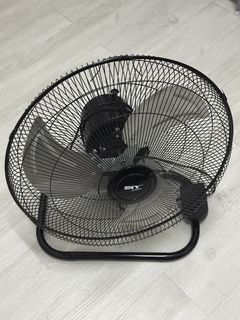 (Category: ) located in . Submitted by zyuan31545364 (Listing ID 1452789237, Image 1). Description: .