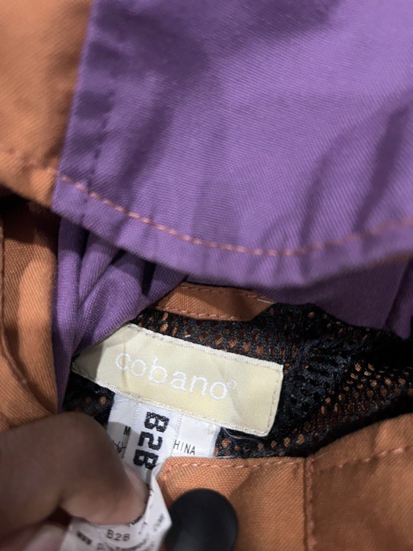 multi colour jacket (Category: Activewear) located in Ipoh. Submitted by opimasyam (Listing ID 1452871945, Image 3). Description: MEASUREMENT:CHEST20/LENGTH27 CONDITION 90%♻️.