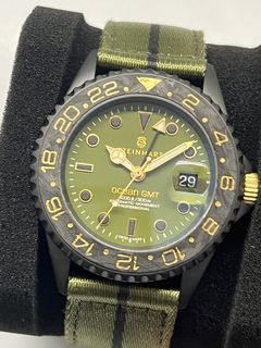 (Category: ) located in . Submitted by watchdeal (Listing ID 1452831909, Image 1). Description: .