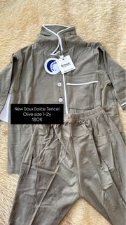 (Kategori: ) berada di . Dikirim oleh secondthingsbycheee (ID iklan 1452700587, Gambar 1). Deskripsi: .