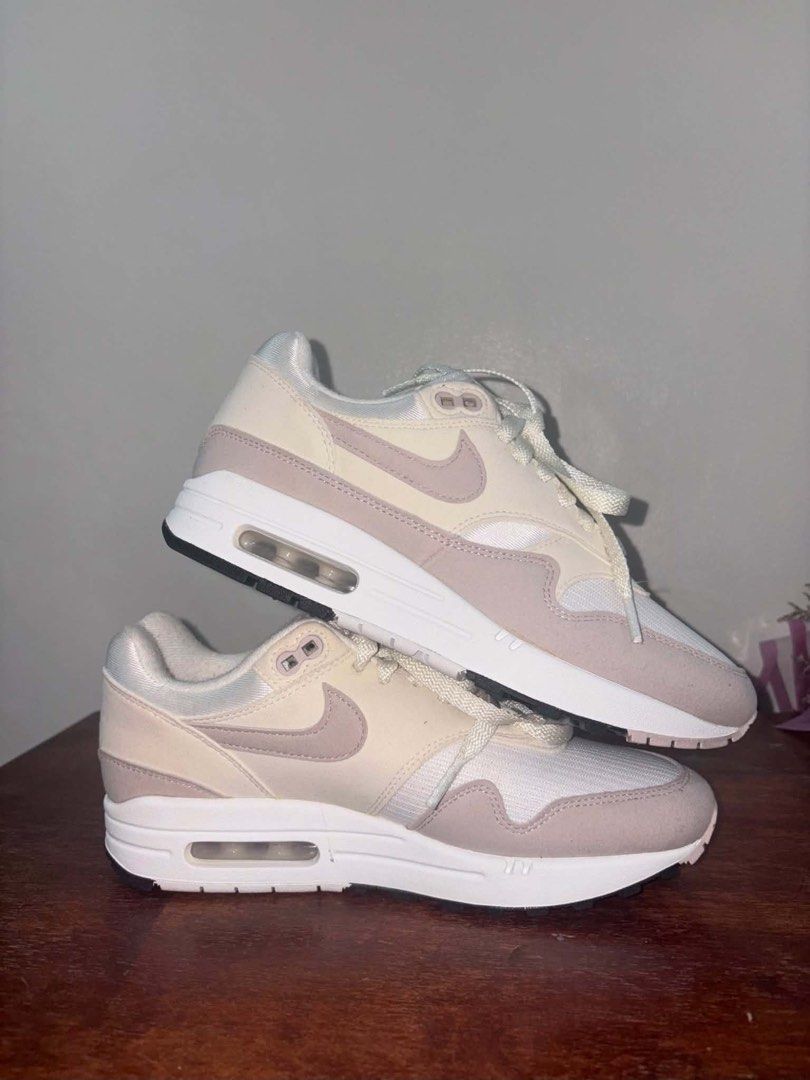 Nike Air Max 1 Sneakers - Platinum Violet (Category: Sneakers) located in Bulacan. Submitted by mlbs_ (Listing ID 1452812715, Image 2). Description: - Nike Air Max 1 - Colorway: Platinum Violet - Size: US 8 / EUR 39 - Ideal for everyday wear Open for negotiation gcash/maya/bank transfer/delivery.