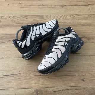 (Category: ) located in . Submitted by lusuhbundlestore1 (Listing ID 1452866697, Image 1). Description: .