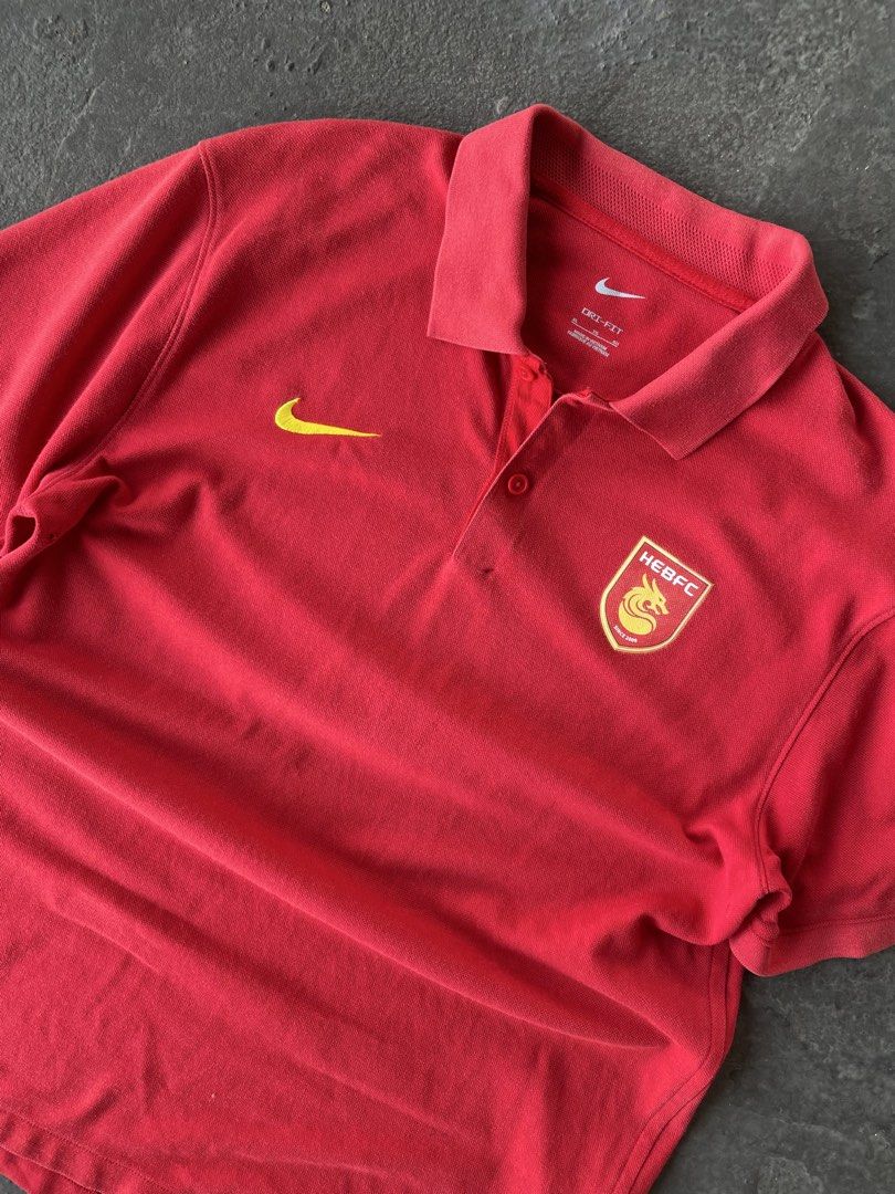 Nike polo shirt (Category: Tshirts & Polo Shirts ) located in Manila. Submitted by mr.daco (Listing ID 1452774332, Image 2). Description: Dimes:19x27 Good condition Color rate:9/10 Need wash 450 negotiable +Sf .