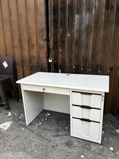 (Category: ) located in . Submitted by cha.furniture (Listing ID 1452859111, Image 1). Description: .