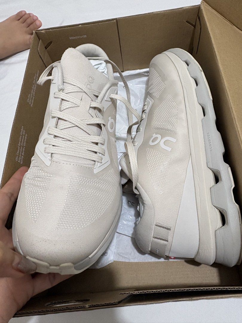 ON CloudTec "Swiss Engineering" Running Shoes (Category: Casual Shoes) located in Cagayan de Oro. Submitted by berjay (Listing ID 1452838905, Image 1). Description: - ON Running Shoes - Color: Light Beige - "Swiss Engineering" printed on the back - Features CloudTec sole - Size: 11 - Comes with original box - Ideal for running and everyday wear Bought it for my hubby but sad to say he dont like it, he tired to wear twice and never again, he prefe