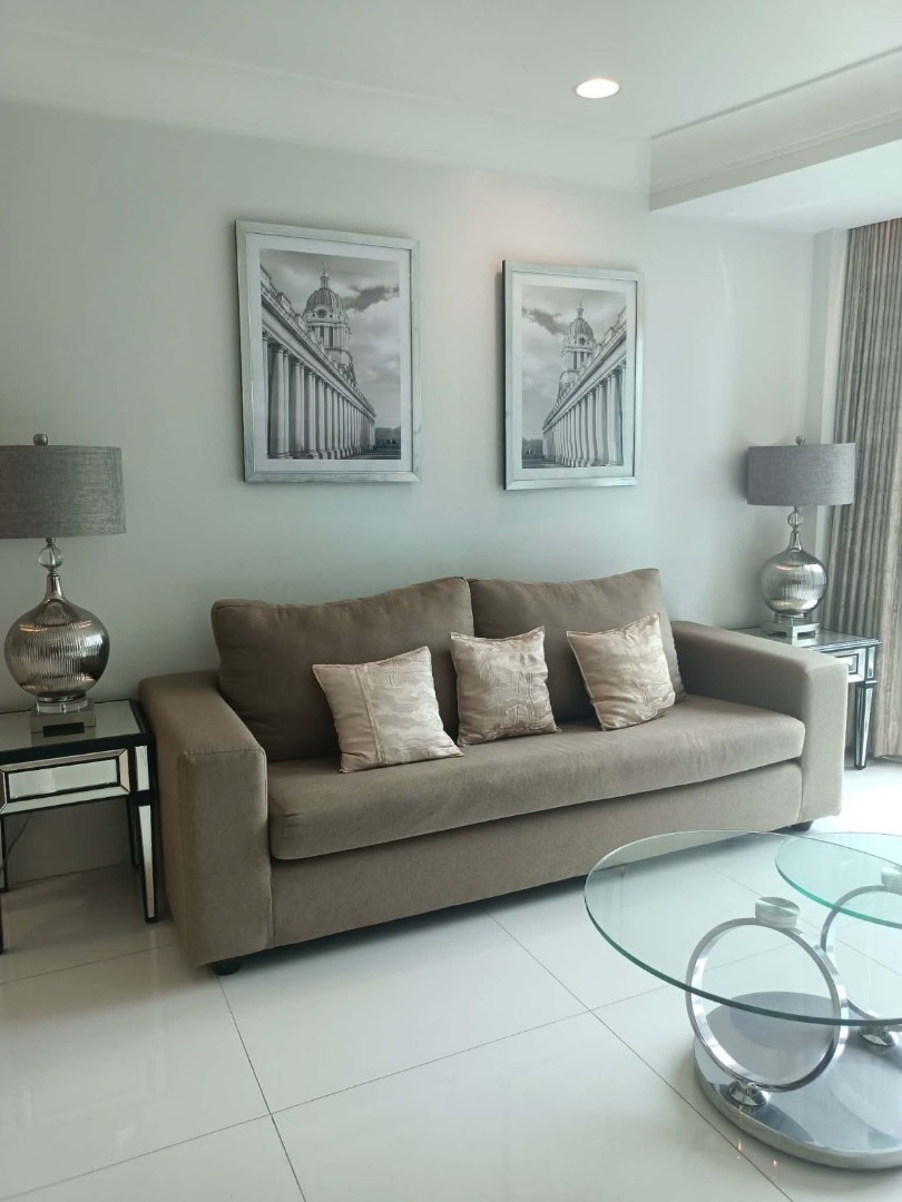 (Category: ) located in . Submitted by camillesiscar.realestate (Listing ID 1452780422, Image 1). Description: .