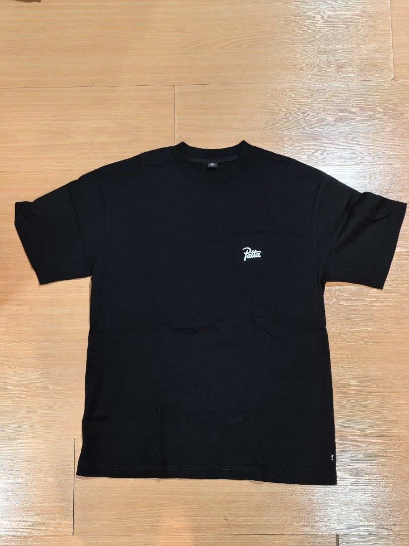 Patta "Don't Hate Pollinate" Bee Graphic T-Shirt (Category: Tshirts & Polo Shirts ) located in Mandaluyong City. Submitted by chekmike15 (Listing ID 1452864965, Image 2). Description: - Black Patta T-shirt - Size: S ( Fits like medium) - Graphic: Bee and flower with 'Don't Hate Pollinate' text on the back - Logo: Small Patta logo on the front chest - Origin: Made in Portugal - Swap to Stussy, Parra, Bape, Kith, Carhartt, Danton, Neighborhood, Und
