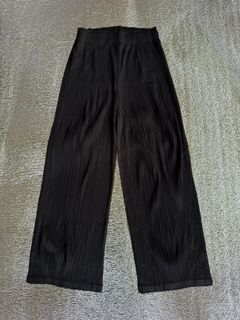 (Category: ) located in . Submitted by thriftacktoe34 (Listing ID 1452706961, Image 1). Description: .