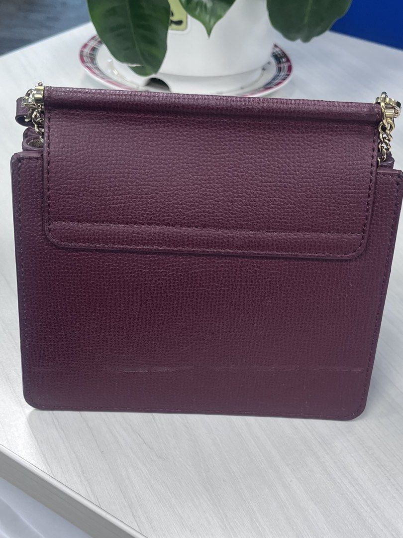 Polene Burgundy Leather Mini Bag (Category: Luxury Bags & Wallets) located in Valenzuela. Submitted by polalalala (Listing ID 1452765001, Image 3). Description: - with strap -flaws can be seen 3rd pic.