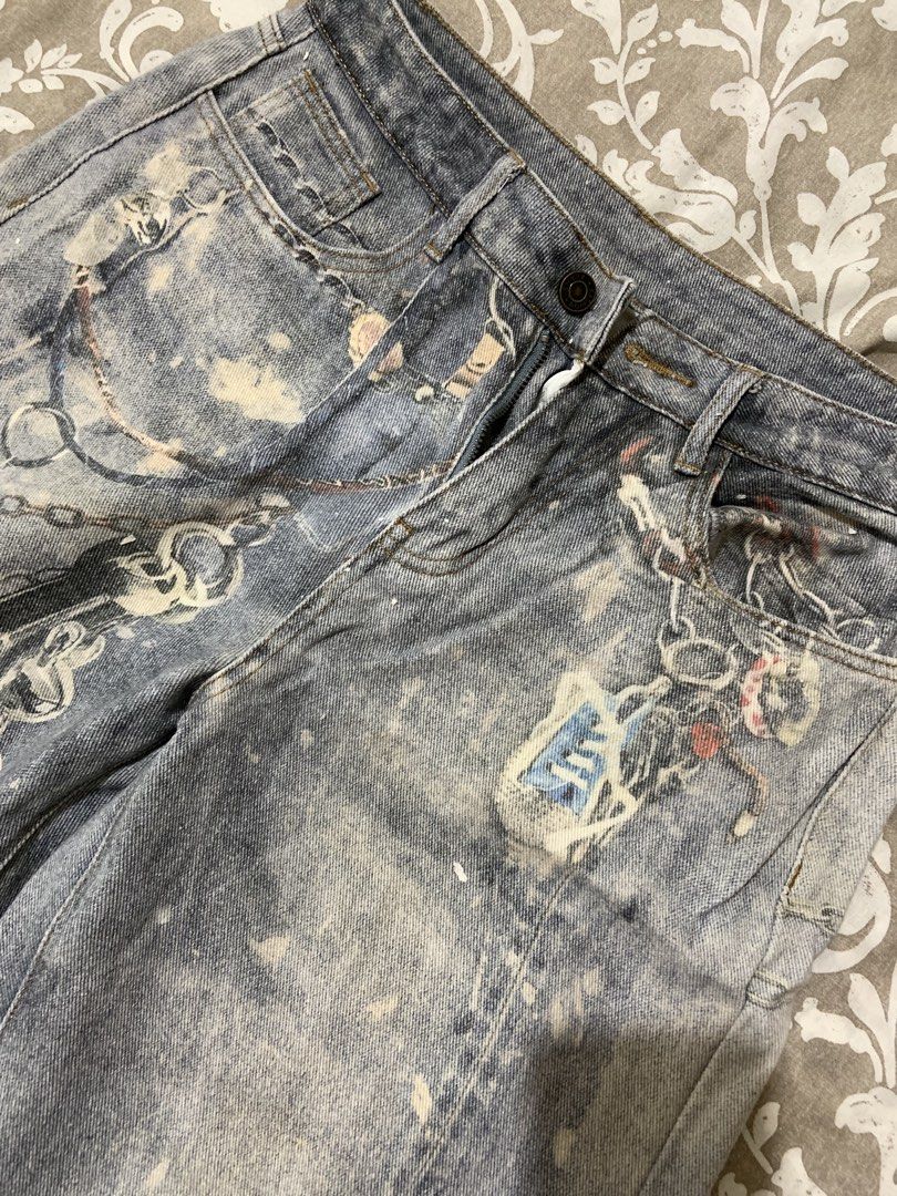 Pre loved pants: Baggy Pants (Category: Jeans) located in Carmen, Surigao del Sur. Submitted by steph_7 (Listing ID 1452786510, Image 2). Description: -Acid blue pants -No damage -Pretty designs on pants -Size 29-30 -Length- 39.5 inches -Free shipping MOP: Gcash MOD: J&T 📩PM for more details..