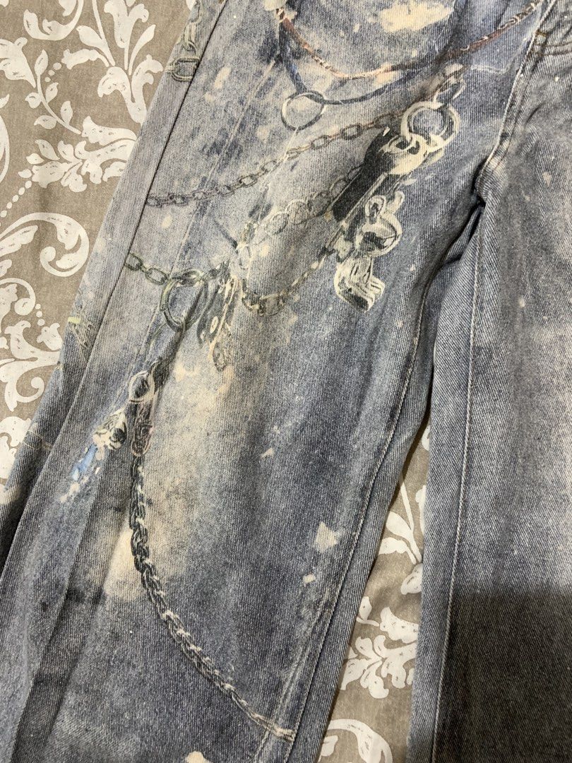 Pre loved pants: Baggy Pants (Category: Jeans) located in Carmen, Surigao del Sur. Submitted by steph_7 (Listing ID 1452786510, Image 3). Description: -Acid blue pants -No damage -Pretty designs on pants -Size 29-30 -Length- 39.5 inches -Free shipping MOP: Gcash MOD: J&T 📩PM for more details..