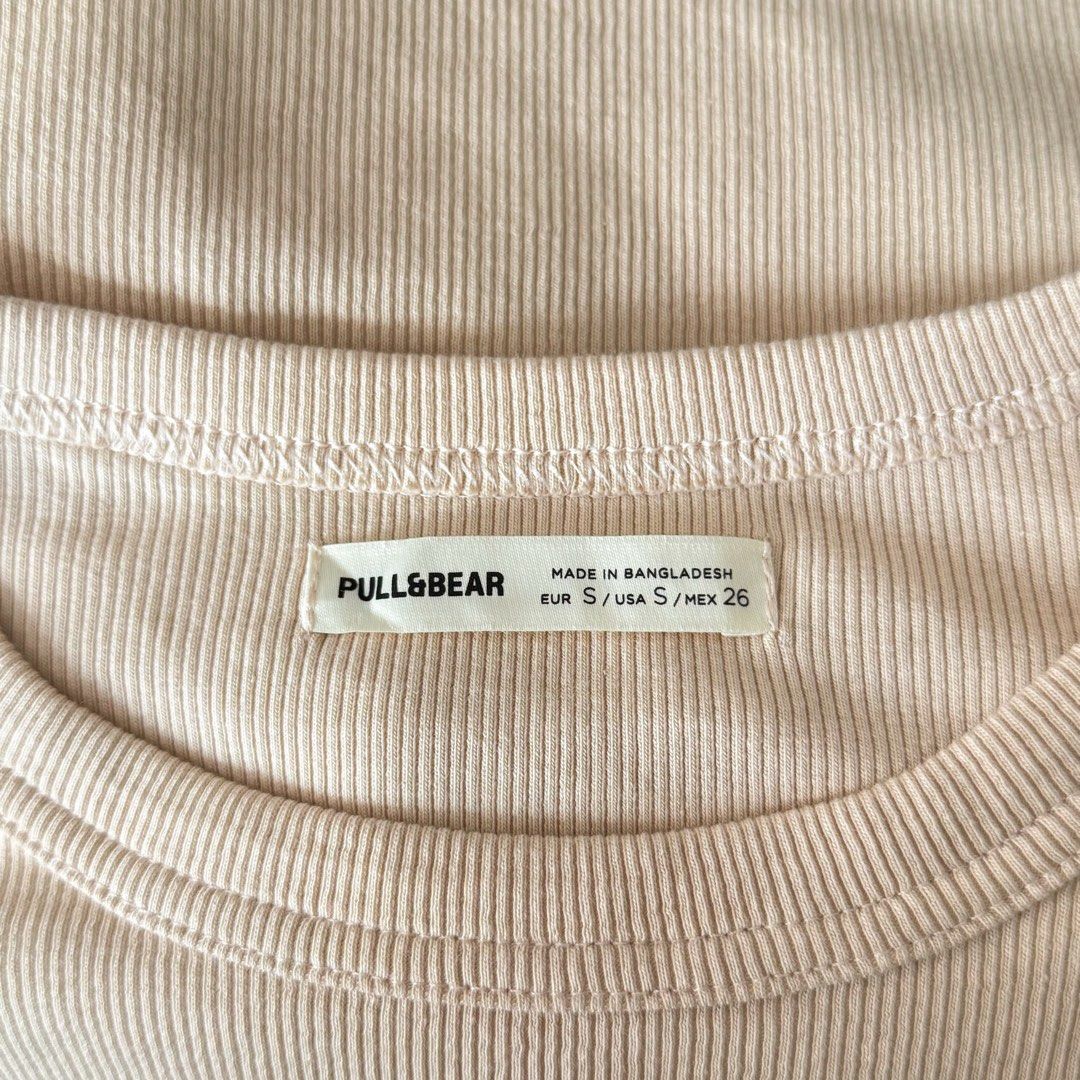 Pull & Bear Ribbed Basic Crop Top (Category: Others Tops) located in Antipolo. Submitted by rosywardrobe (Listing ID 1452835375, Image 2). Description: 🎀 MAKE READING A HABIT 🎀 • No order form, no reservation! • Strictly 1 day reservation • Payment first before order processing • No return, No exchange • Don’t make an offer if you’re not 100% sure • No shipping every weekends — PAYMENT CHANNELS — • GCash • Gotyme • Maya • BDO • BPI • Unionbank 