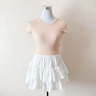 (Category: ) located in . Submitted by rosywardrobe (Listing ID 1452835375, Image 1). Description: .