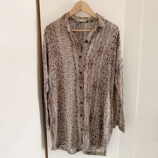 (Category: ) located in . Submitted by shopsundayx (Listing ID 1452738925, Image 1). Description: .