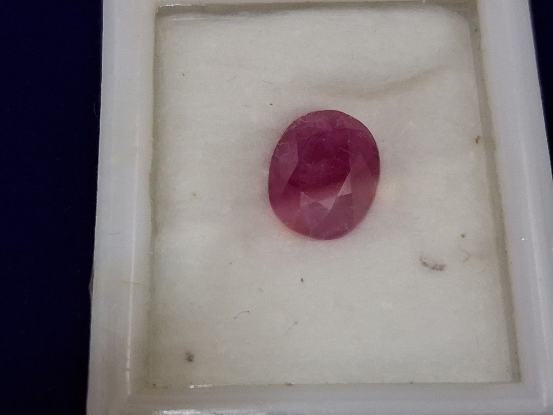 Red ruby (Category: Vintage Collectibles) located in Singapore. Submitted by rare8vintage8 (Listing ID 1452826158, Image 3). Description: Red Ruby gemstone. good for setting on ring..