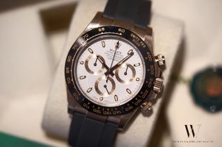 （分類：）位於 。 由 thewatchandjewelleryshopltd 提交（商品編號 1452777853，圖片 1）。簡介： 。