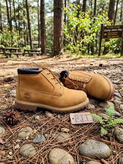 (Category: ) located in . Submitted by rjtbootshop2600 (Listing ID 1452772308, Image 1). Description: .