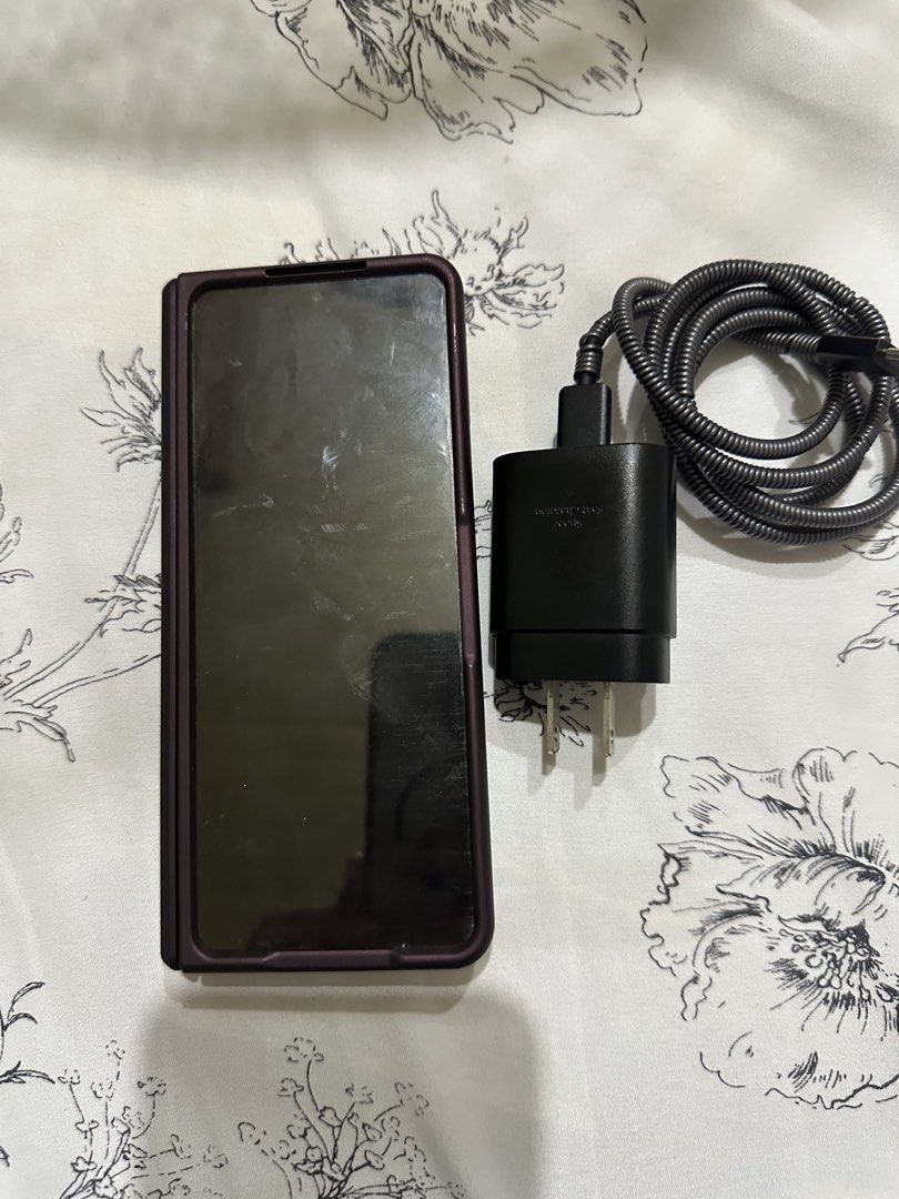 Samsung Galaxy Z Fold 5 (Category: Samsung) located in Manila. Submitted by stargaps (Listing ID 1452837197, Image 3). Description: SAMSUNG GALAXY Z FOLD 5 512 GB BARELY USE (SPARE PHONE) FREE CHARGER AND 2 PHONE CASE ***NEGOTIABLE.