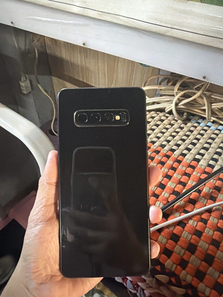 samsung s10 plus (Category: Samsung) located in Taguig. Submitted by cali111225 (Listing ID 1452785933, Image 1). Description: .