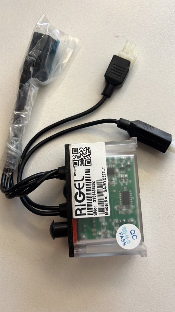 SENSOR EYE W/ CONTROLLER, (Category: Bathroom & Kitchen Fixtures) located in Singapore. Submitted by ken9989 (Listing ID 1452816477, Image 1). Description: W3-R-AFS521LT CONTROLLER, W3-R-AFS521LT 522LT Original $100.