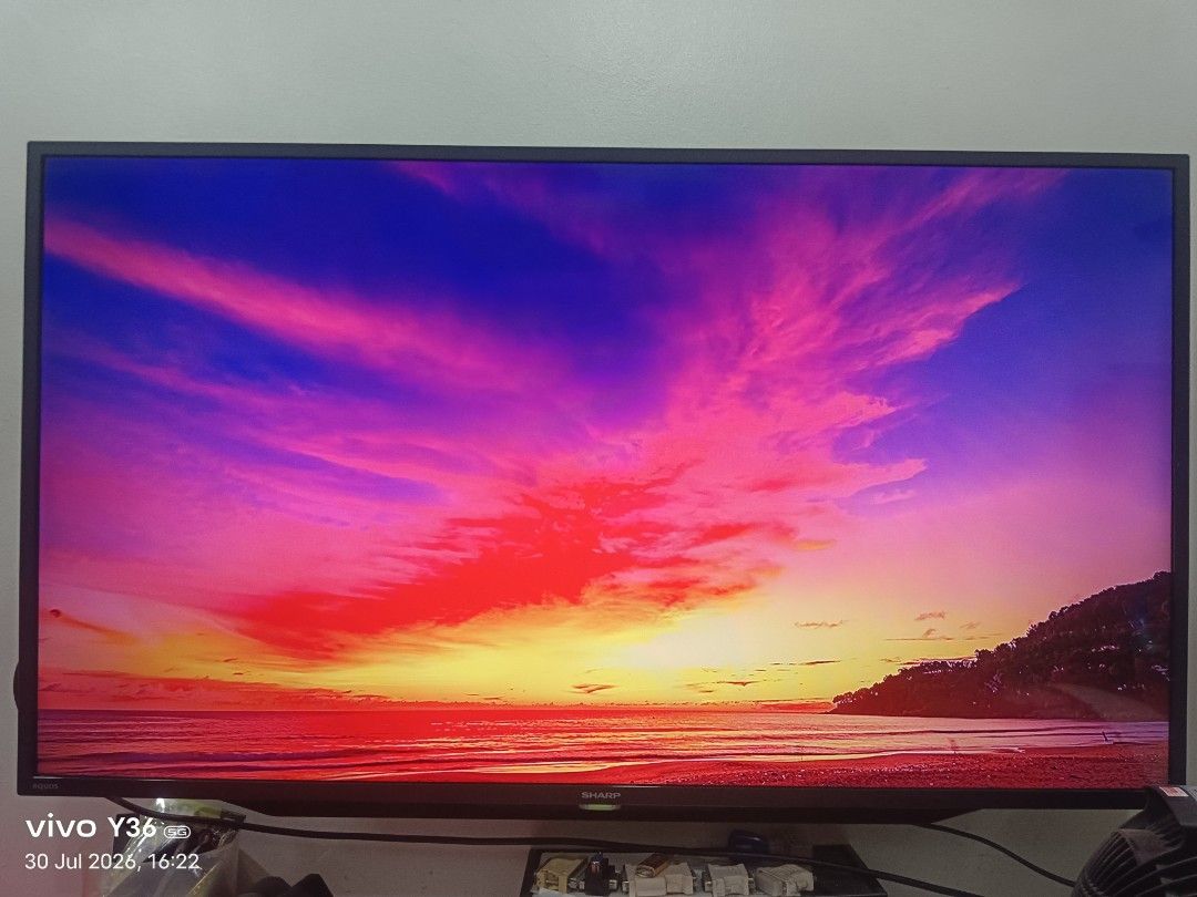 Sharp 42" basic tv (Category: TV) located in Klang. Submitted by royalfox.6f6451 (Listing ID 1452777411, Image 3). Description: - Sharp 42" basic TV (like new) Warranty until 20/10/2028! - Vibrant colors and great picture quality - Ideal for movies, gaming, and streaming - Multiple HDMI ports available - Good working condition, ready for a new home Pick up location in Klang..