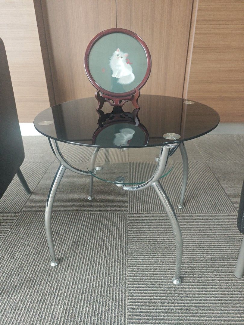 Side Table (Category: Tables & Sets) located in Singapore. Submitted by delephant (Listing ID 1452718268, Image 1). Description: CONDITION AS SHOWN.