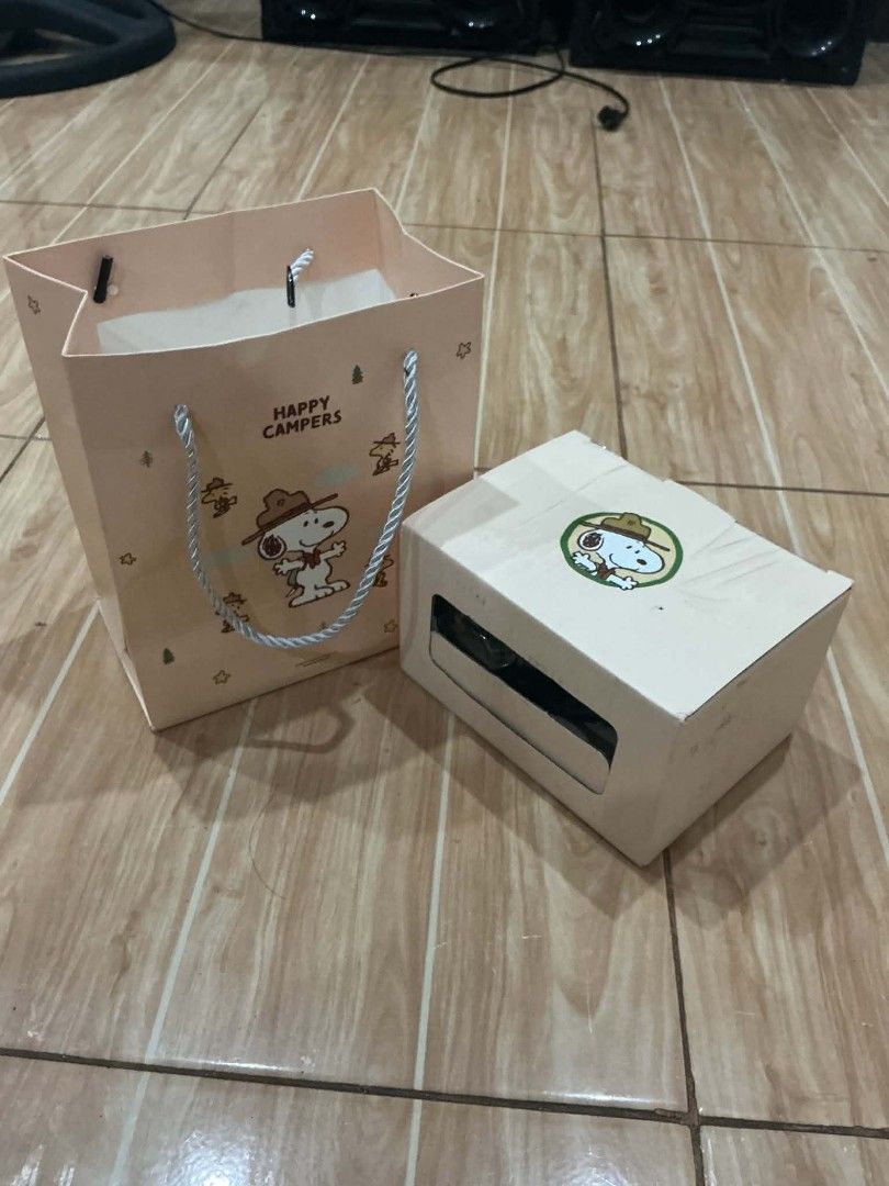 SNOOPY MUG (Category: Coffee & Tea Tableware) located in Bautista. Submitted by the.clutter__ (Listing ID 1452838639, Image 1). Description: .
