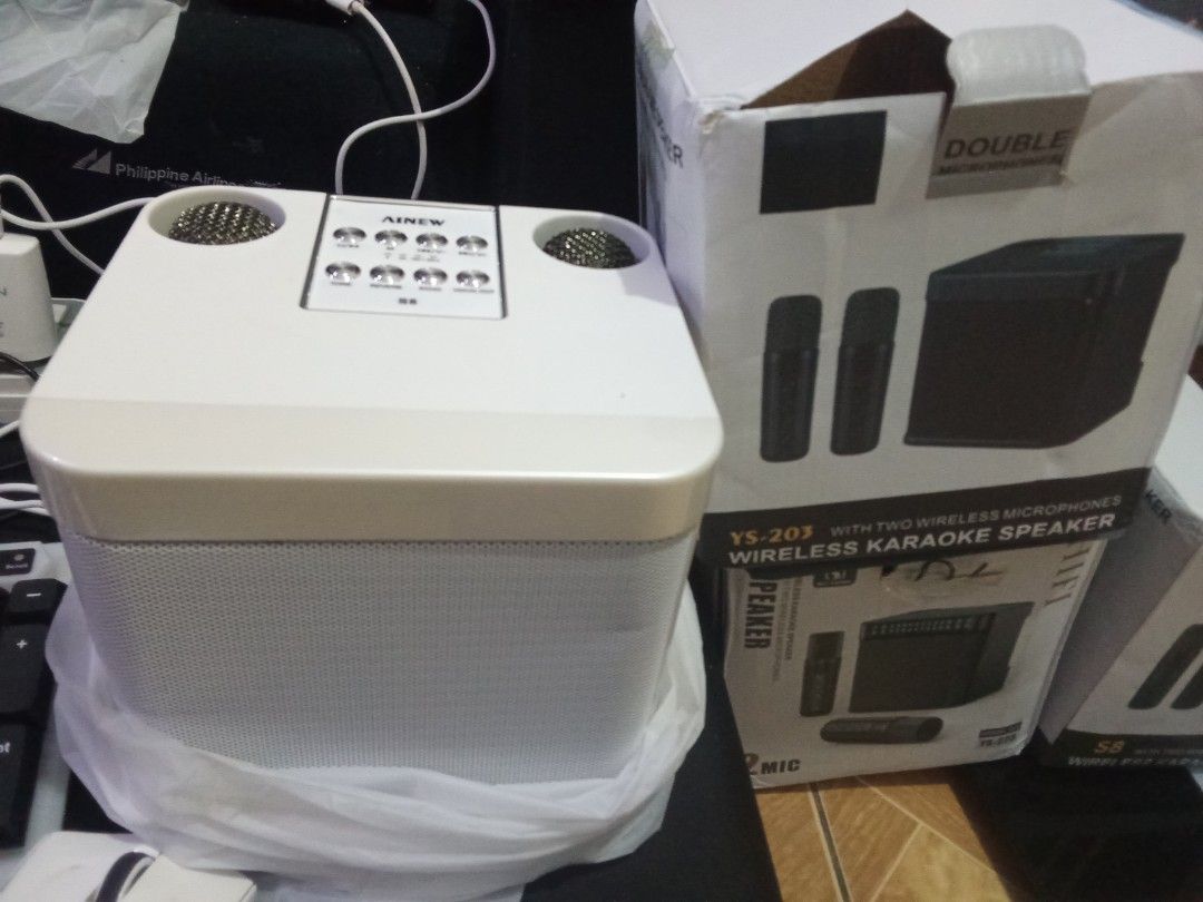 Speaker wid mics (Category: Soundbars, Speakers & Amplifiers) located in Las Pinas. Submitted by mommys_koleksyon011 (Listing ID 1452867508, Image 3). Description: bnew lahat Padala lang Po.
